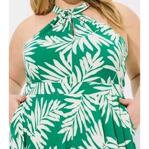 Torrid SZ 1 Green White Palm Print Tea Length Maxi Racerback Floral Machine Wash